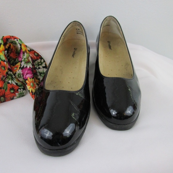 Vintage Black Patent Leather 1" Wedge Heels - Picture 2 of 8